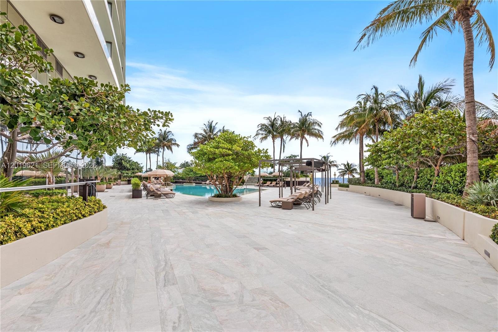 18975 Collins Ave #2202/C-1 Sunny Isles Beach, FL 33160