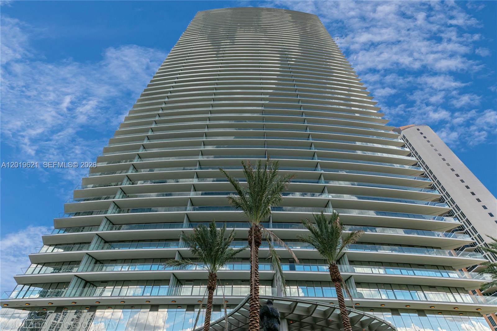 18975 Collins Ave #2202/C-1 Sunny Isles Beach, FL 33160