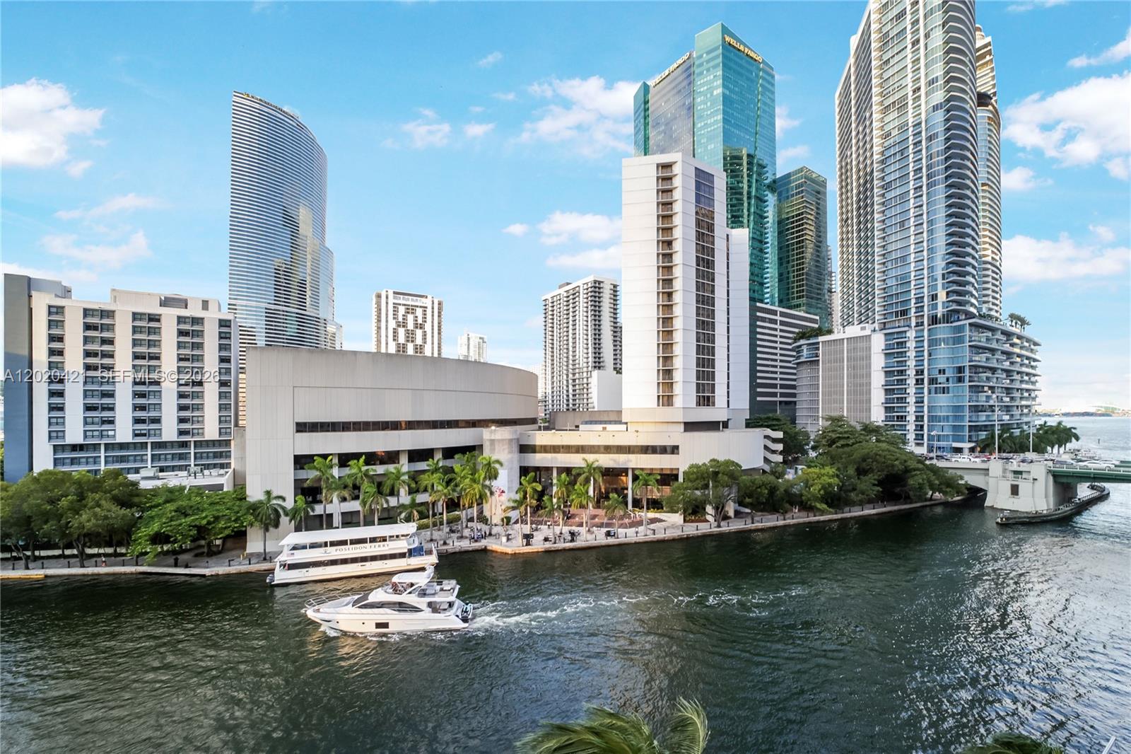 image Brickell on the River South42