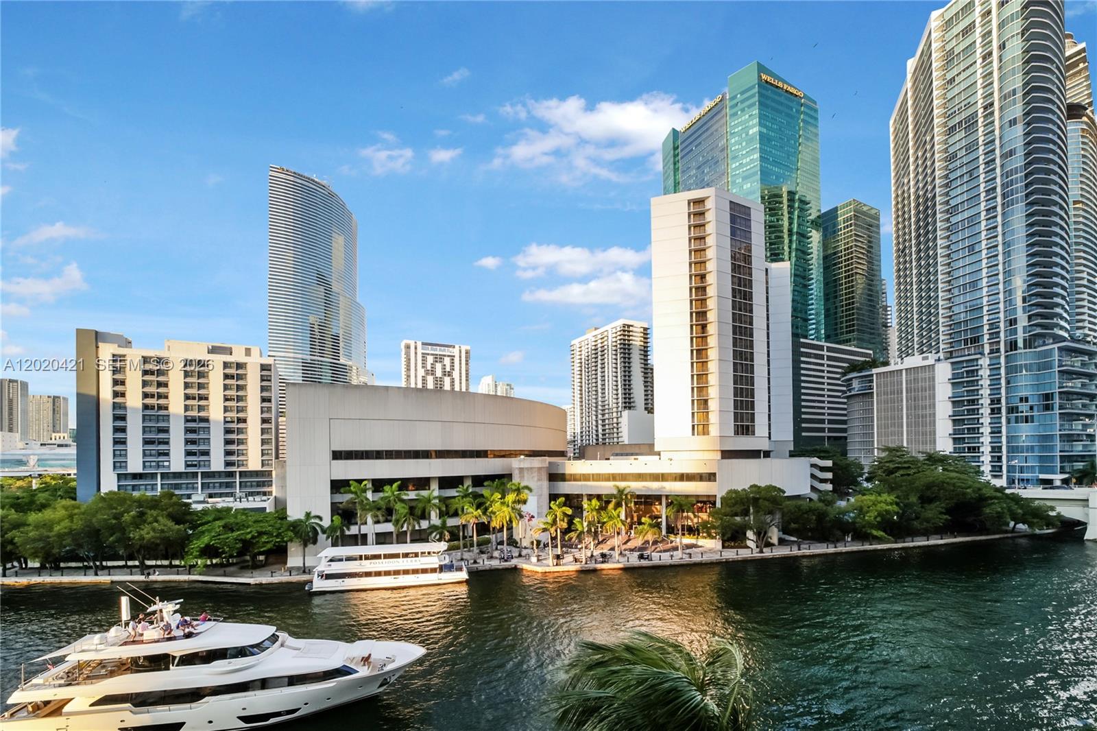 image Brickell on the River South47