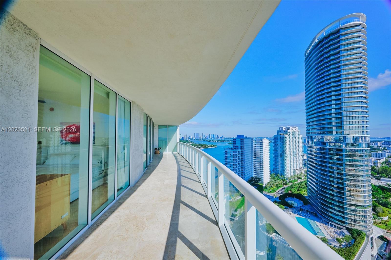 450 Alton Rd #2810 Miami Beach, FL 33139