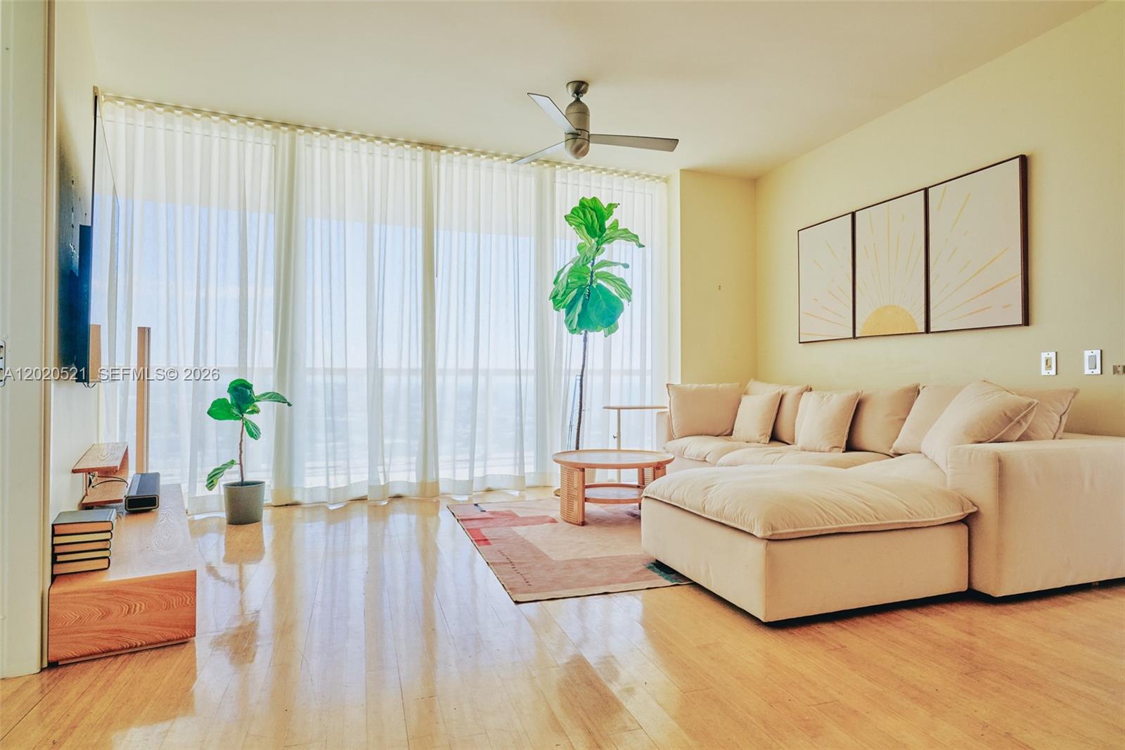 450 Alton Rd #2810 Miami Beach, FL 33139