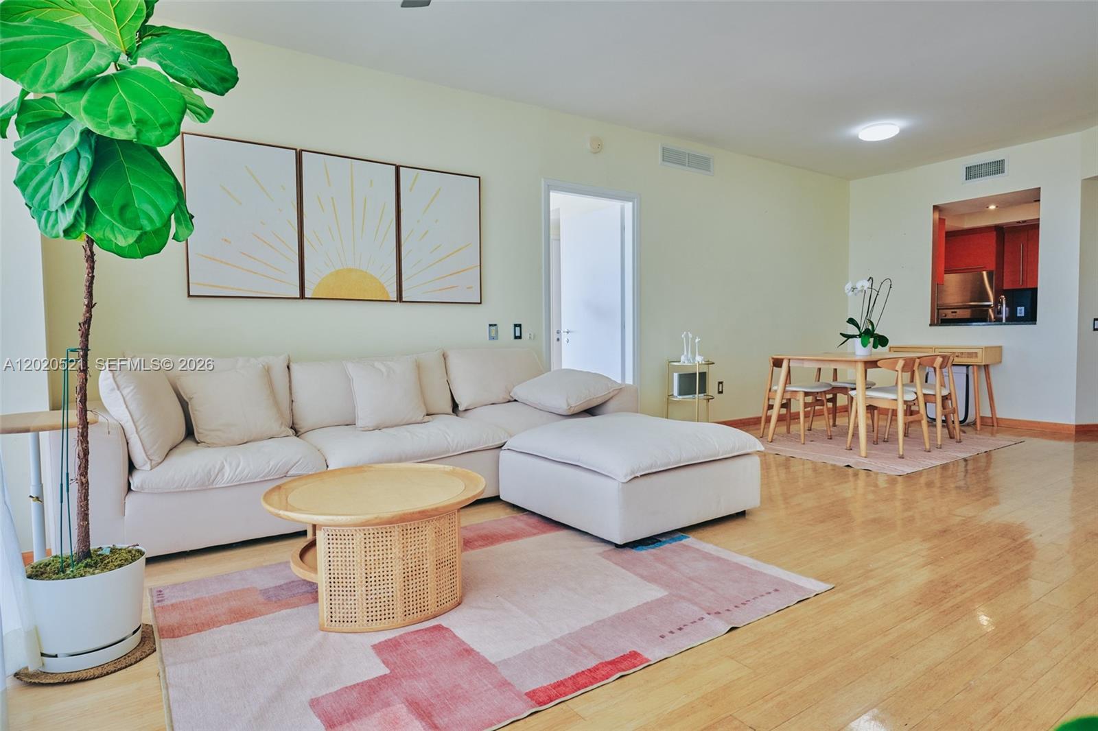 450 Alton Rd #2810 Miami Beach, FL 33139