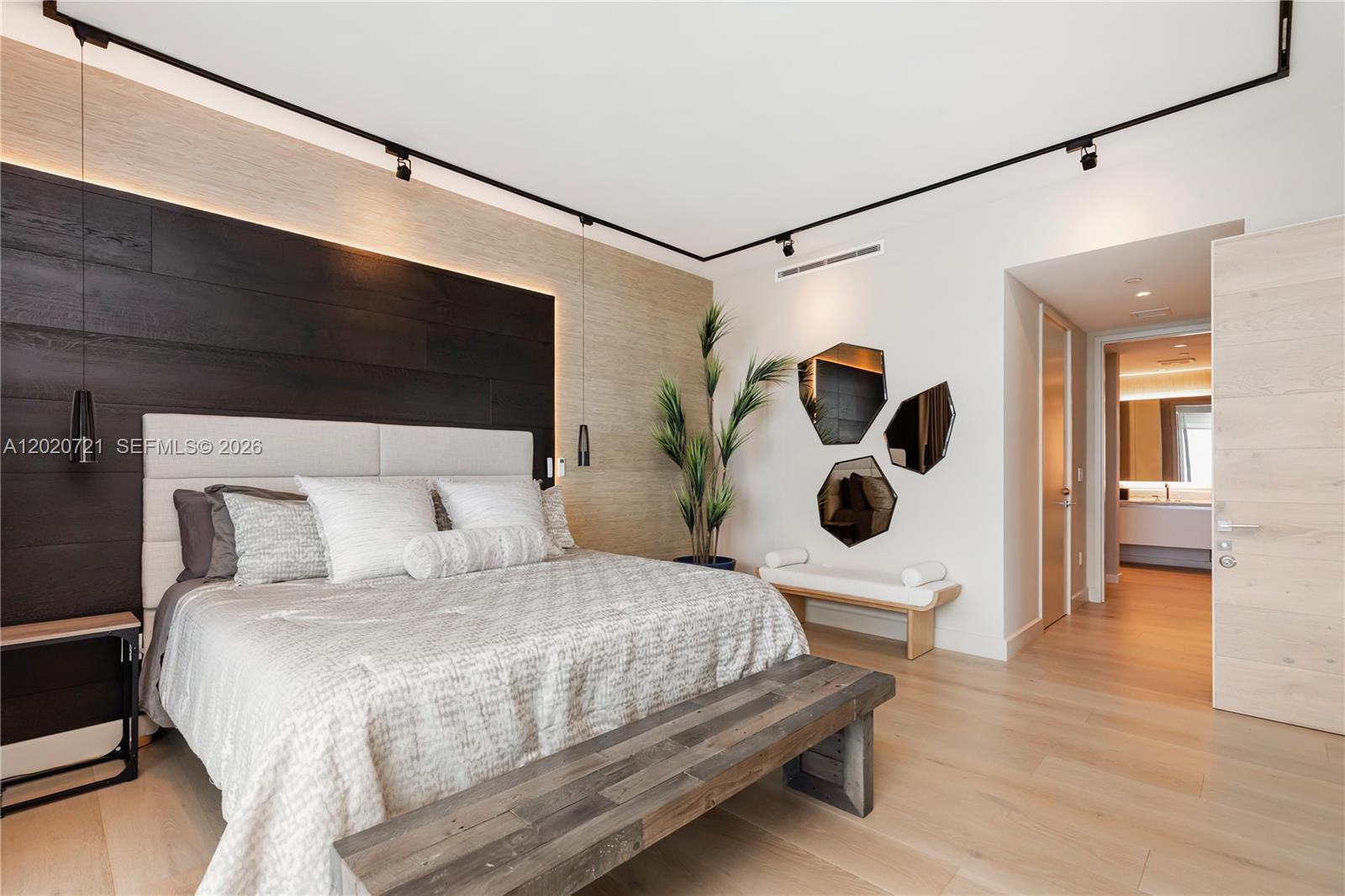 700 NE 26th Ter #2901 Miami, FL 33137