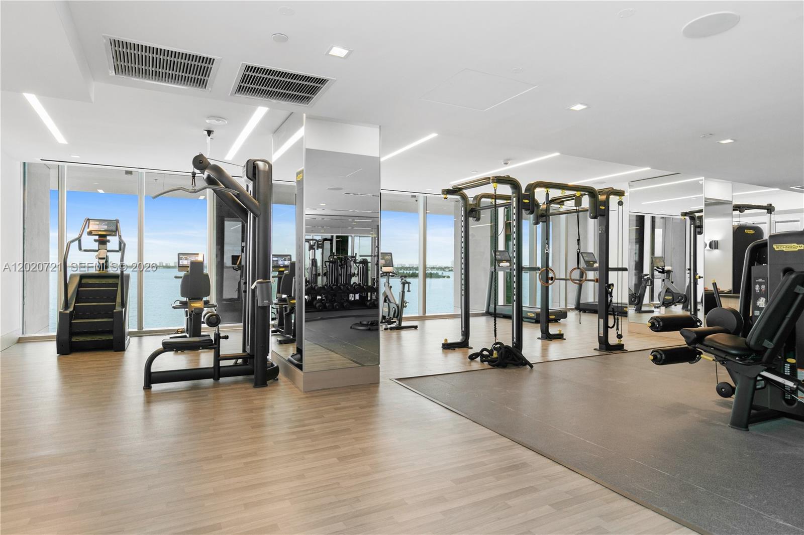 700 NE 26th Ter #2901 Miami, FL 33137
