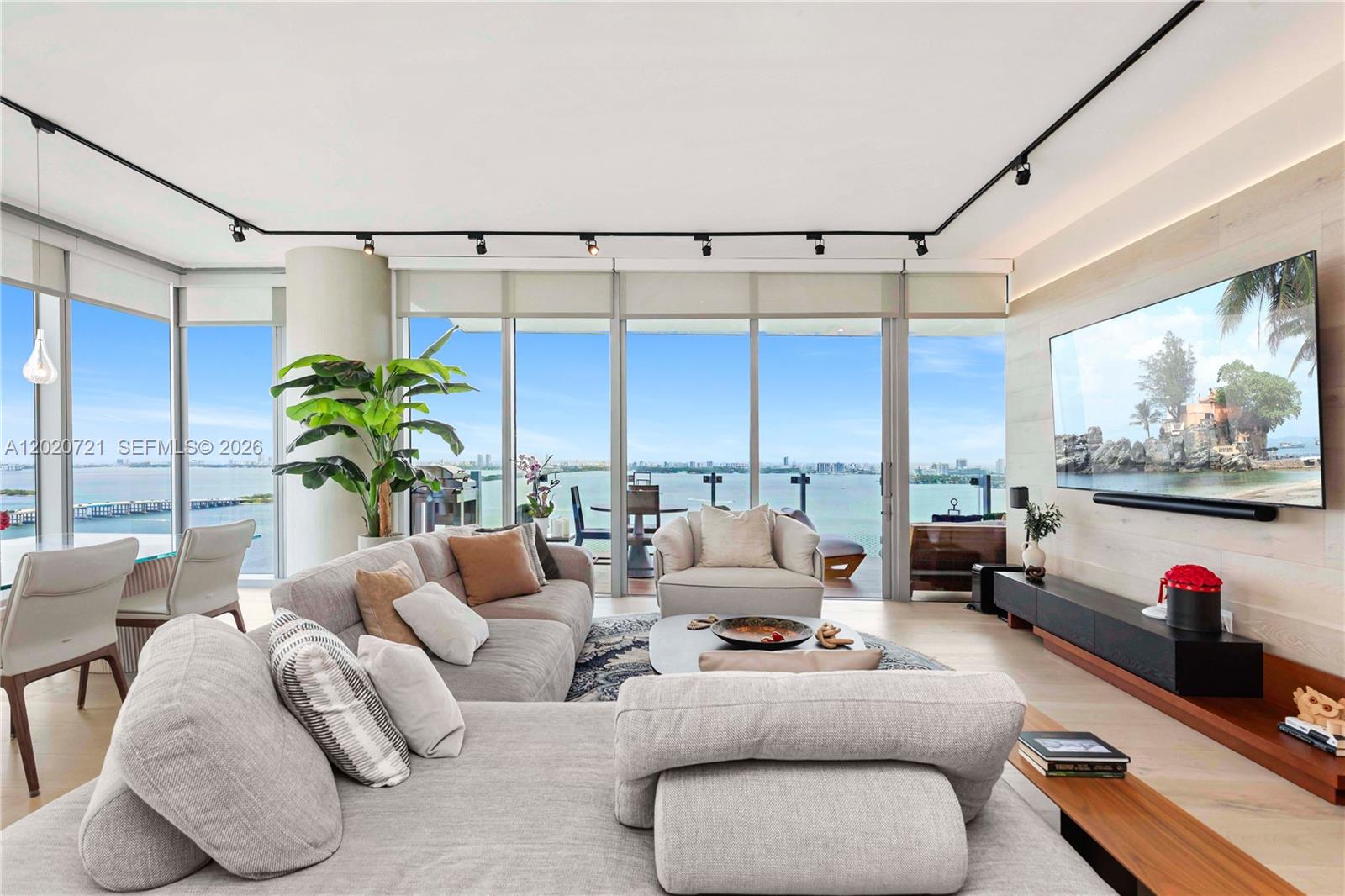 700 NE 26th Ter #2901 Miami, FL 33137
