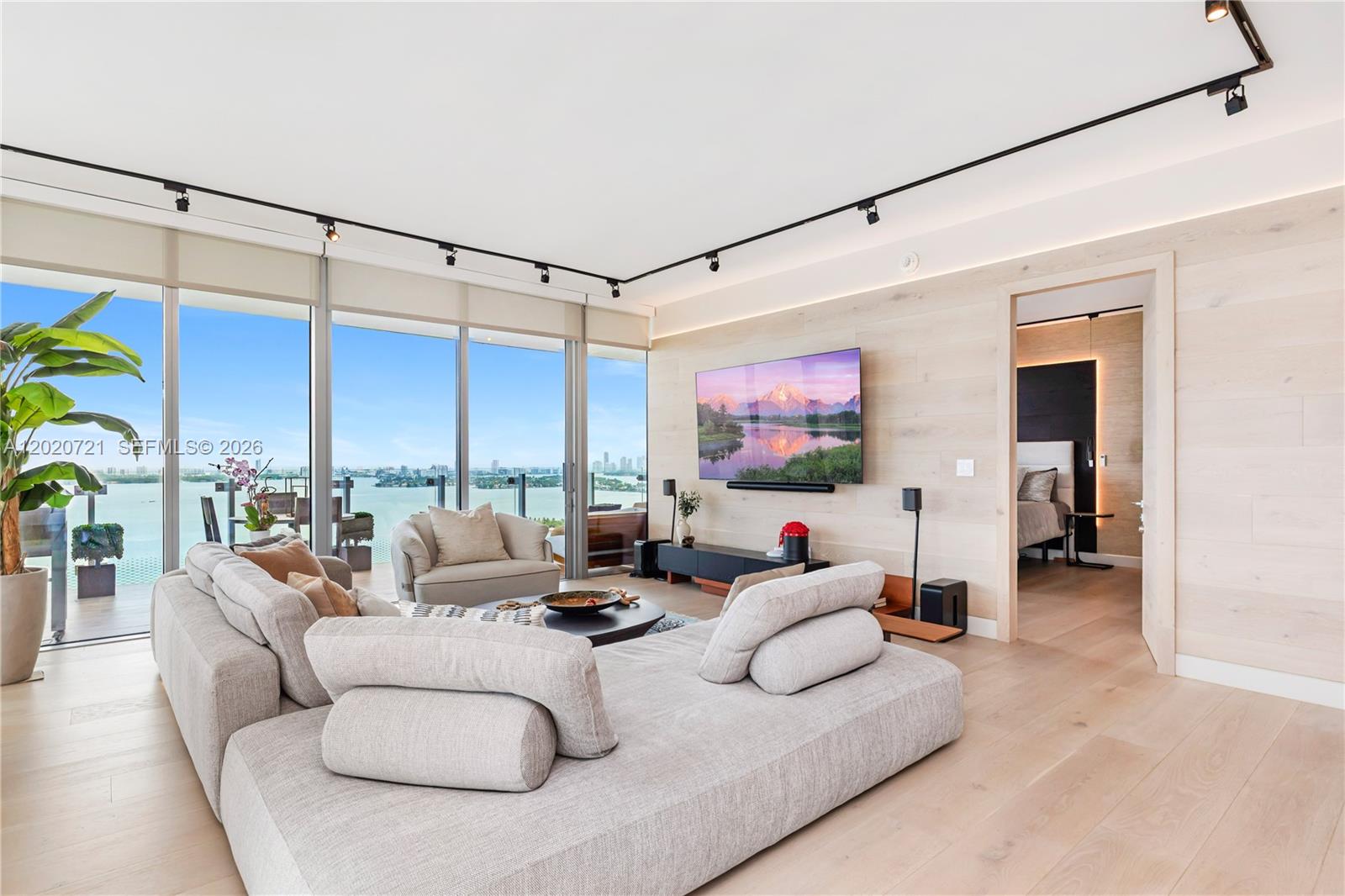 700 NE 26th Ter #2901 Miami, FL 33137