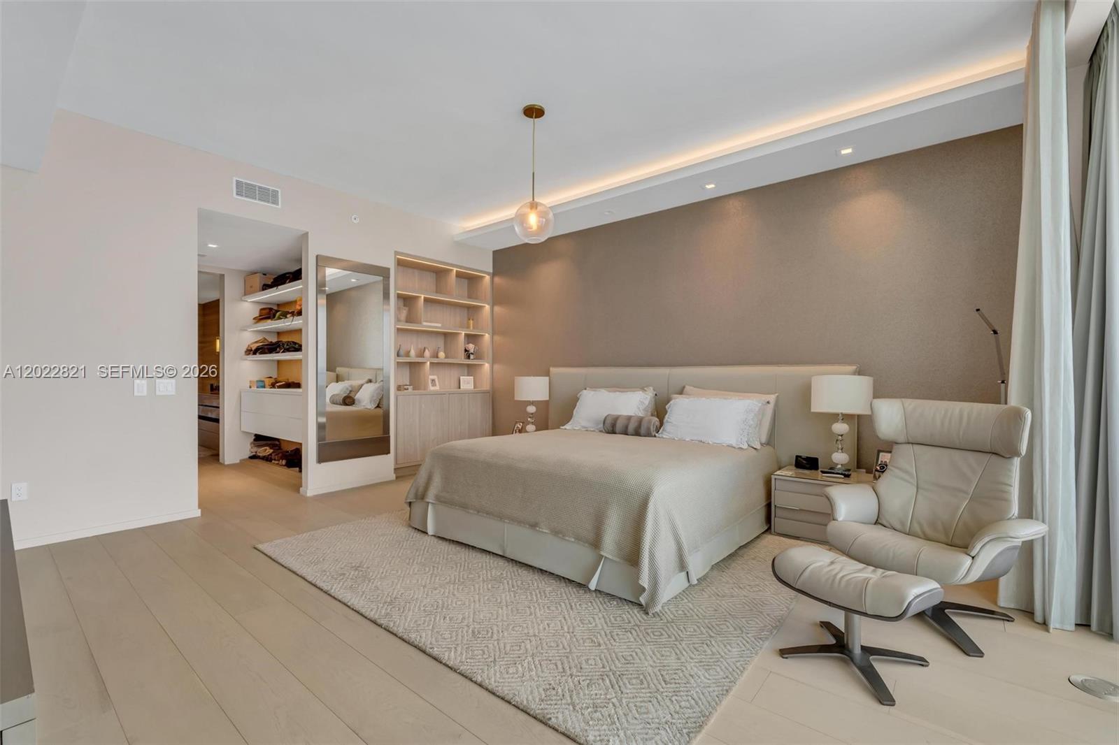 18975 Collins Ave #2802 Sunny Isles Beach, FL 33160