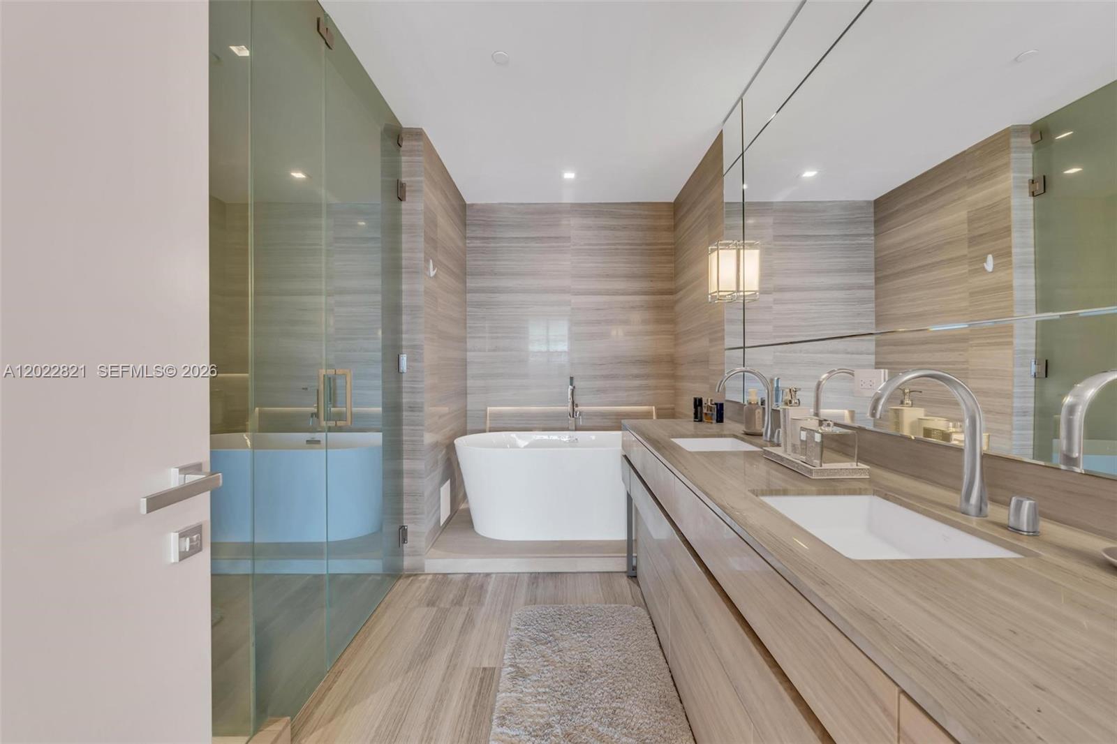 18975 Collins Ave #2802 Sunny Isles Beach, FL 33160