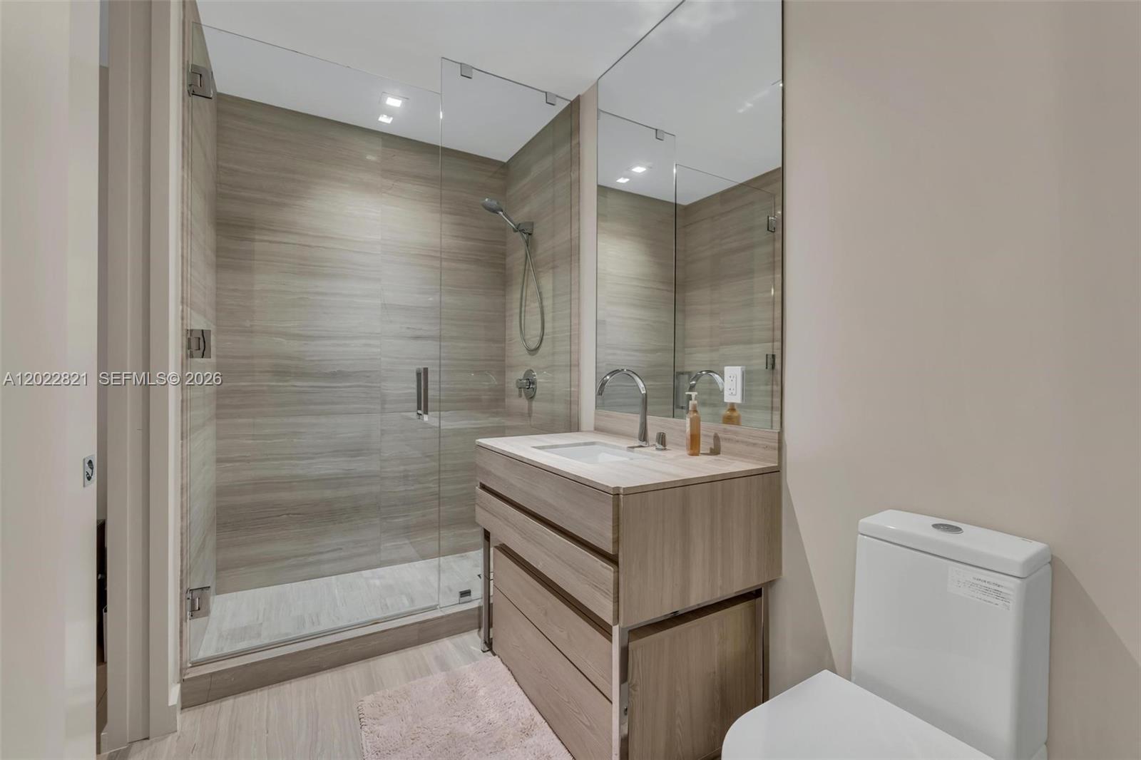 18975 Collins Ave #2802 Sunny Isles Beach, FL 33160