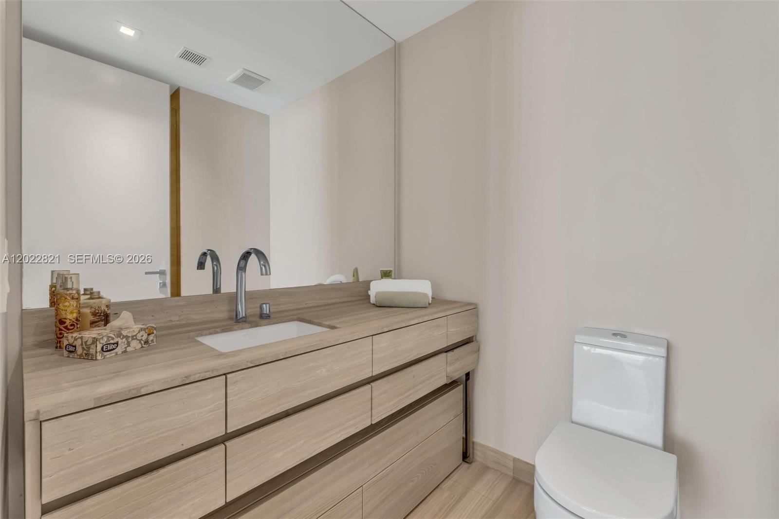 18975 Collins Ave #2802 Sunny Isles Beach, FL 33160