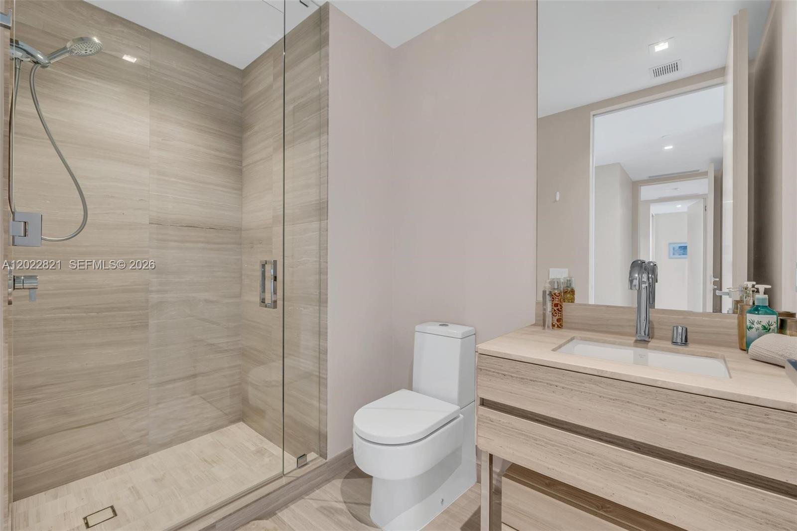 18975 Collins Ave #2802 Sunny Isles Beach, FL 33160