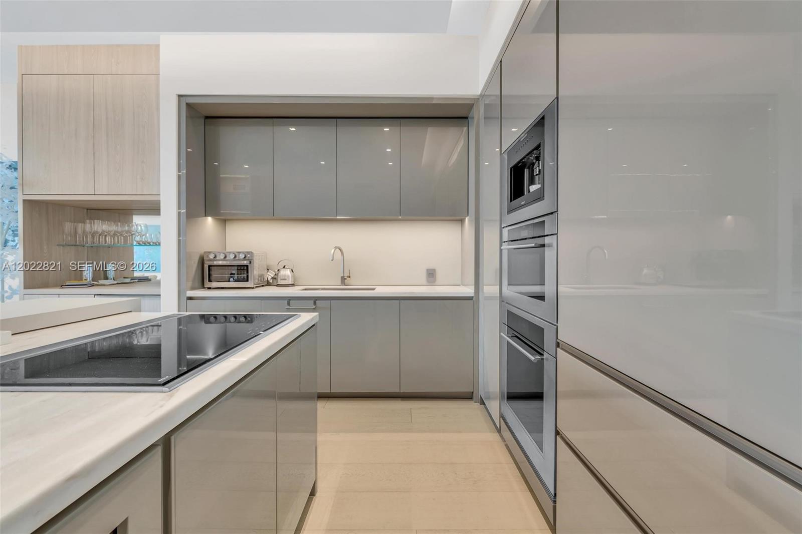 18975 Collins Ave #2802 Sunny Isles Beach, FL 33160