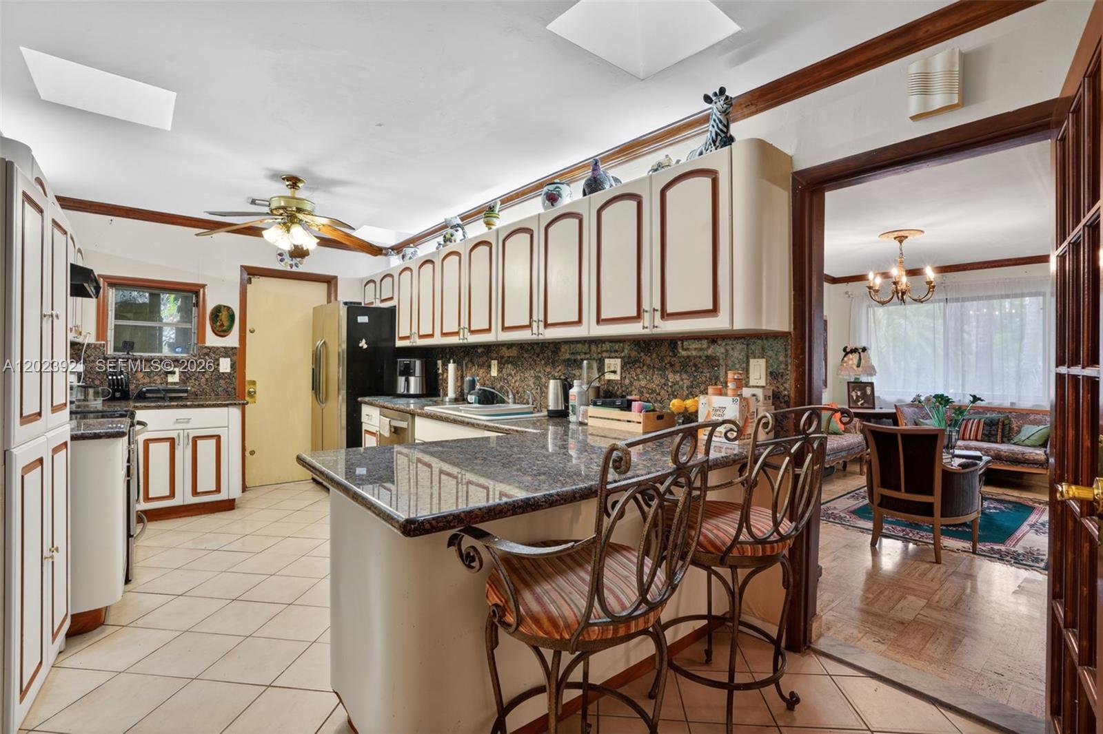 8461 SW 68th St Rd Miami, FL 33143