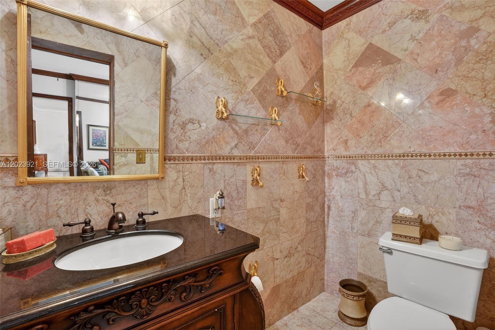 8461 SW 68th St Rd Miami, FL 33143