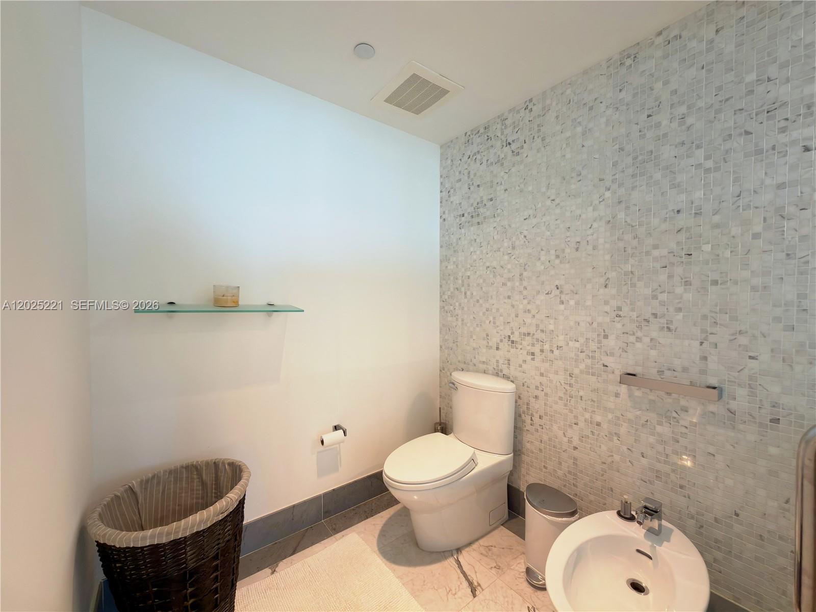 200 Biscayne Blvd Way #4104 Miami, FL 33131
