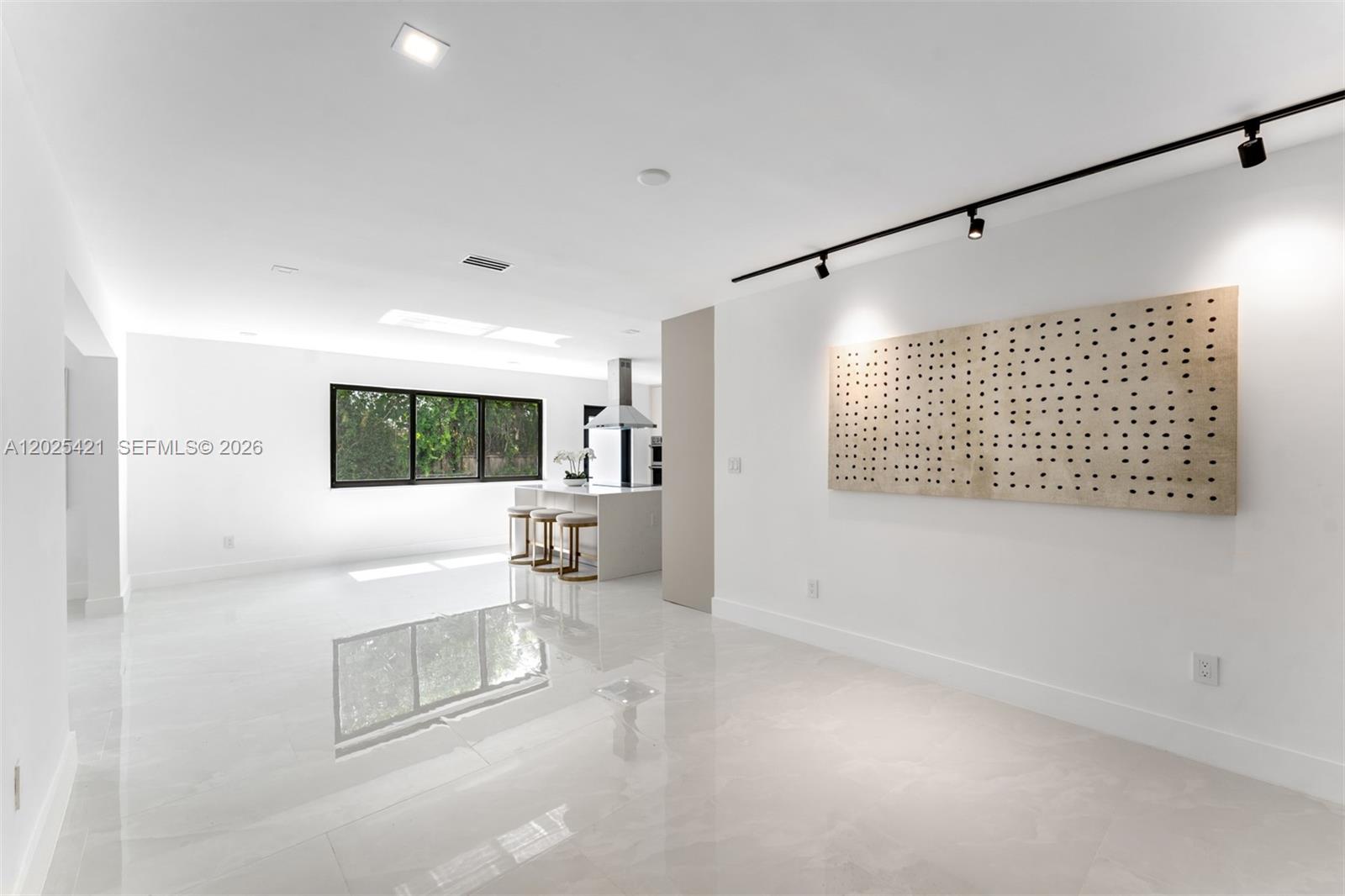 10825 SW 80th Ave Miami, FL 33156