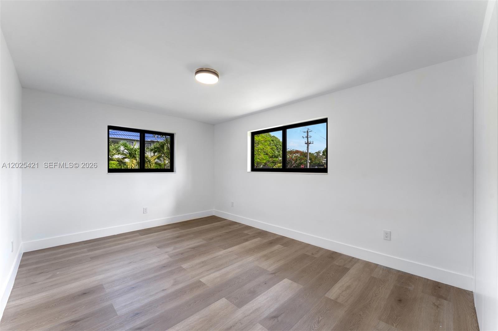 10825 SW 80th Ave Miami, FL 33156