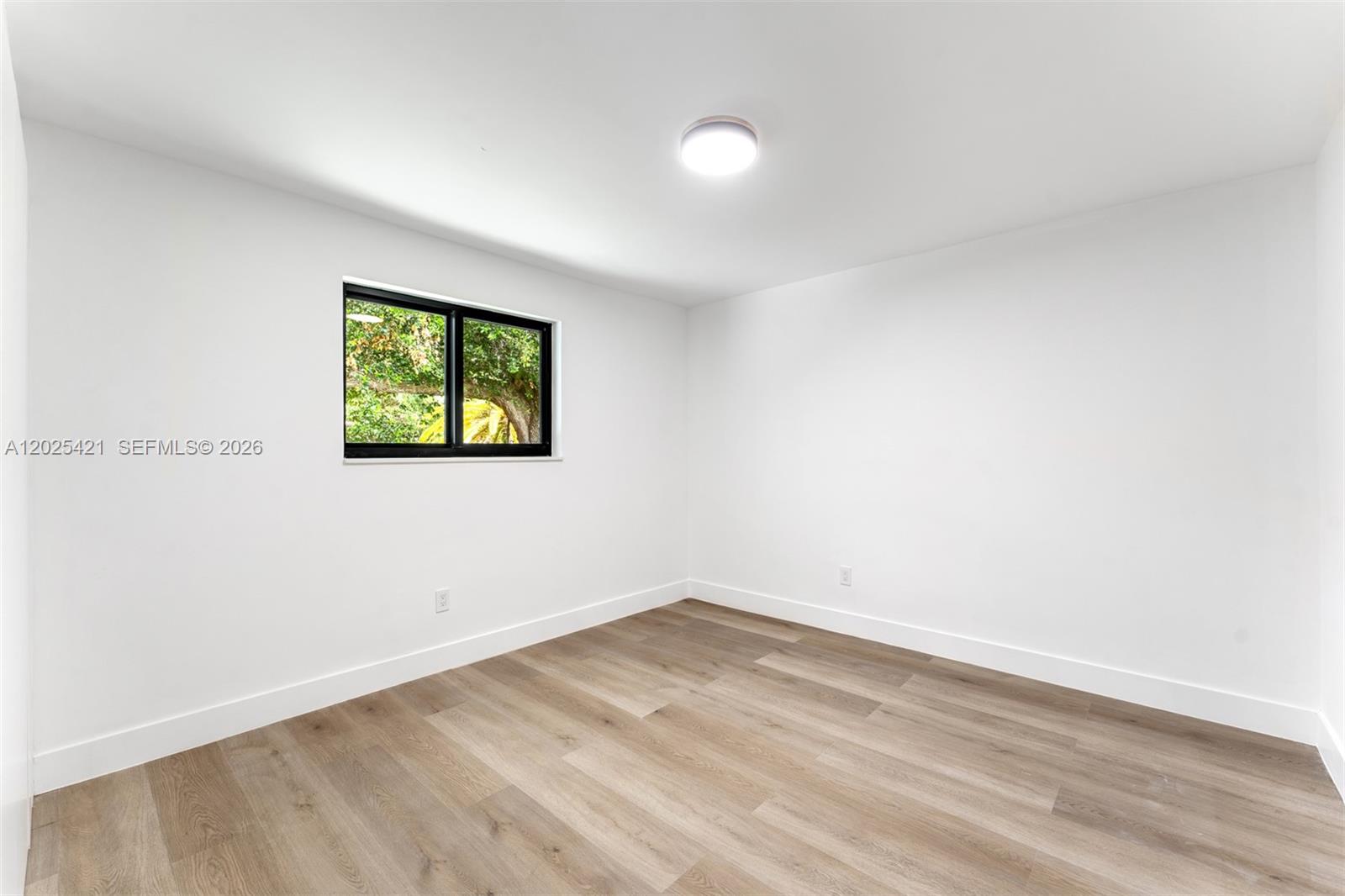 10825 SW 80th Ave Miami, FL 33156
