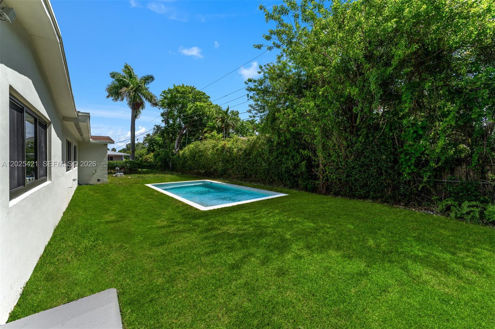 10825 SW 80th Ave Miami, FL 33156