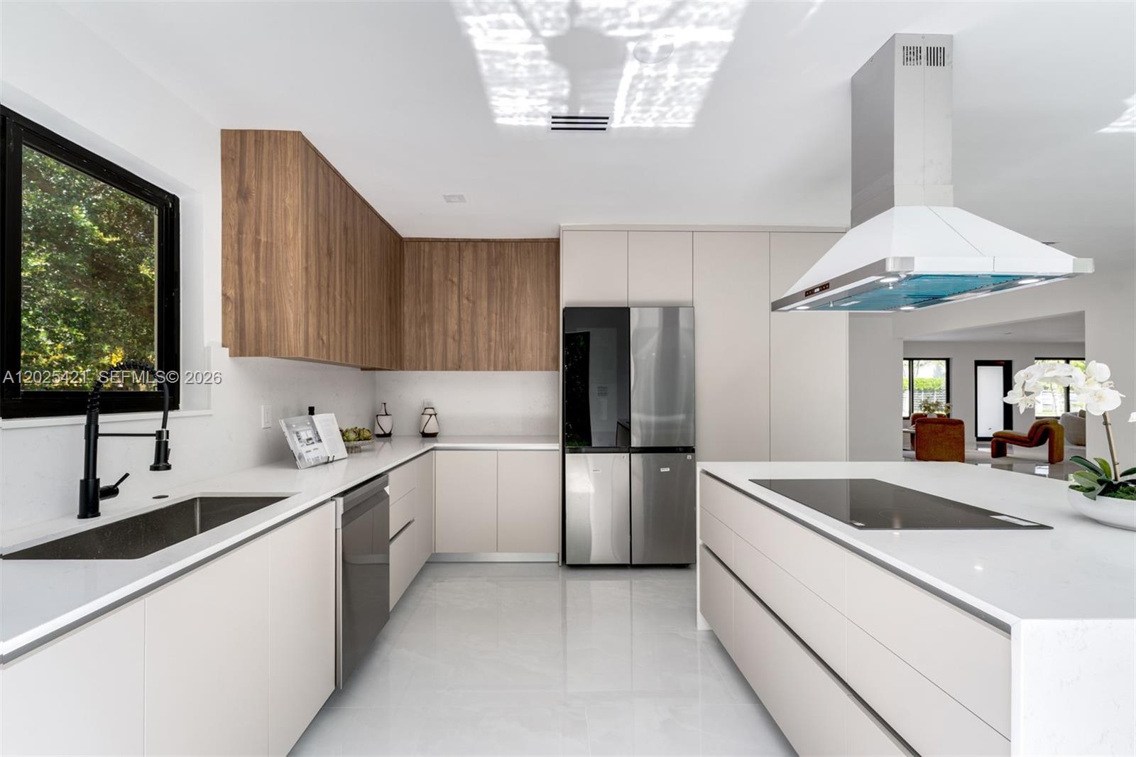 10825 SW 80th Ave Miami, FL 33156
