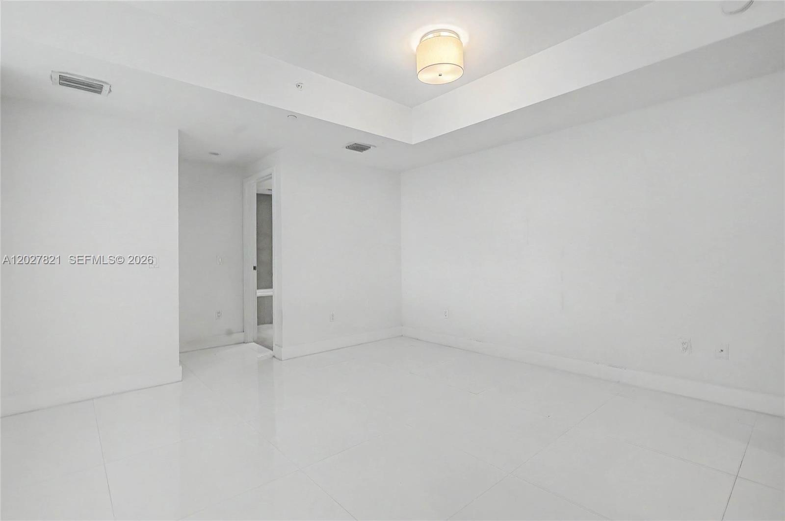 image The Bond on Brickell17