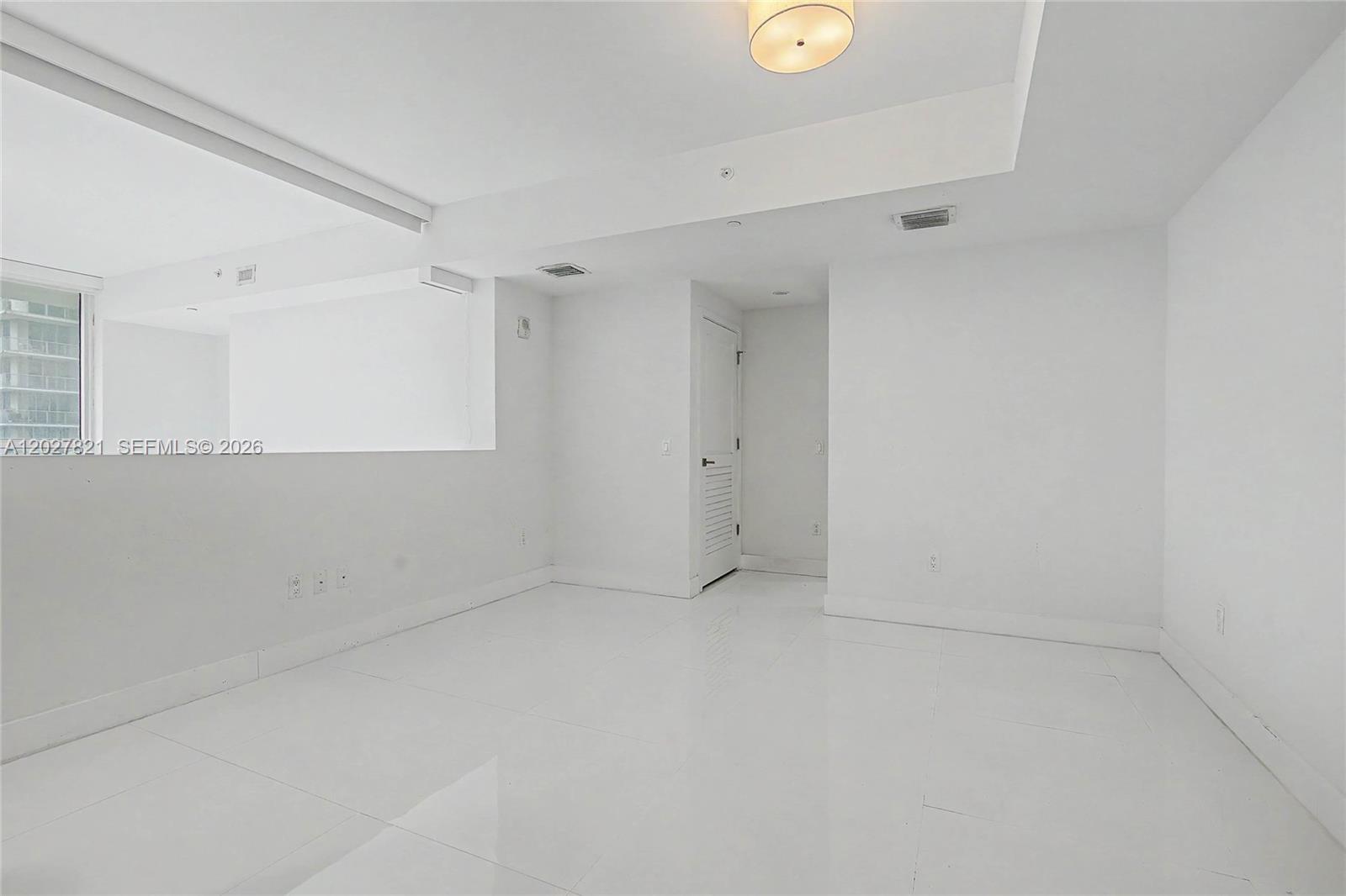 image The Bond on Brickell19