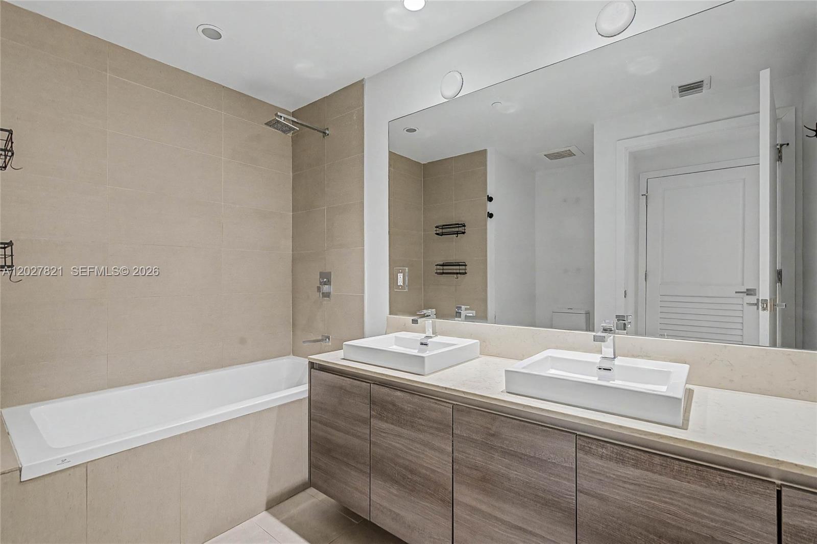 image The Bond on Brickell20
