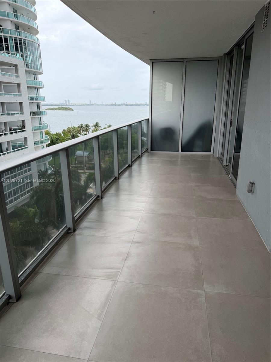 image Aria on the Bay5