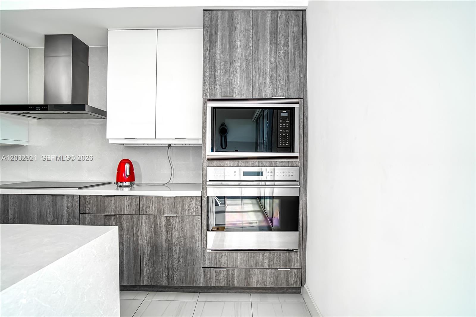 Undisclosed Address Hollywood, FL 33019
