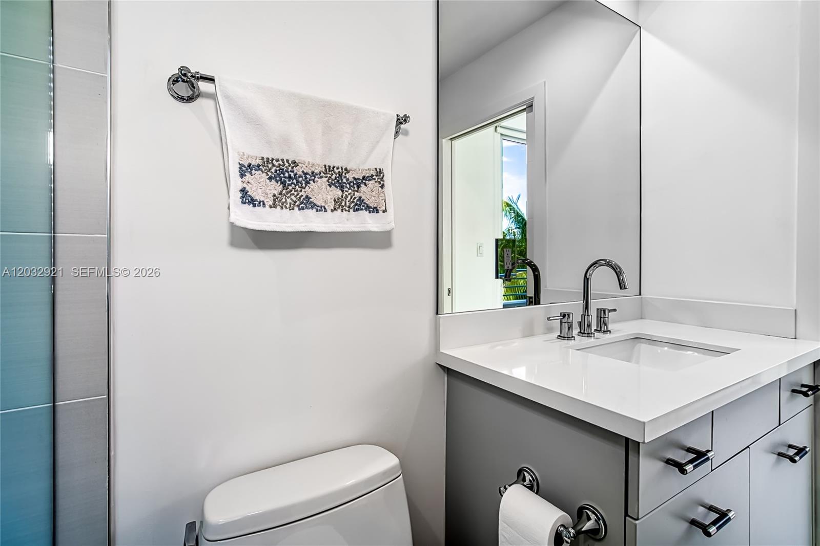 Undisclosed Address Hollywood, FL 33019