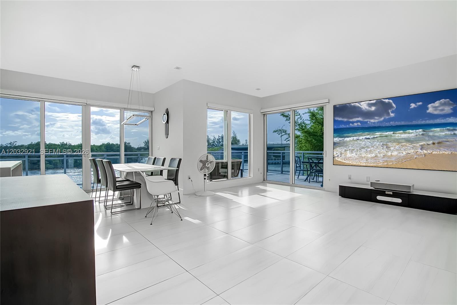Undisclosed Address Hollywood, FL 33019
