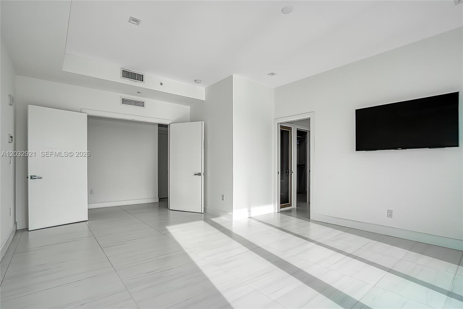 Undisclosed Address Hollywood, FL 33019