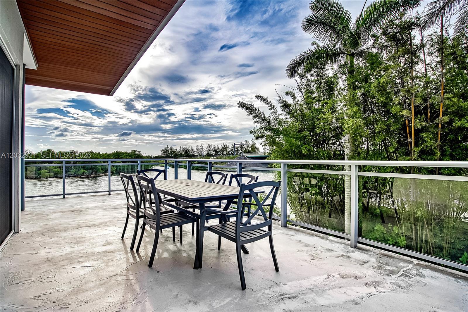 Undisclosed Address Hollywood, FL 33019