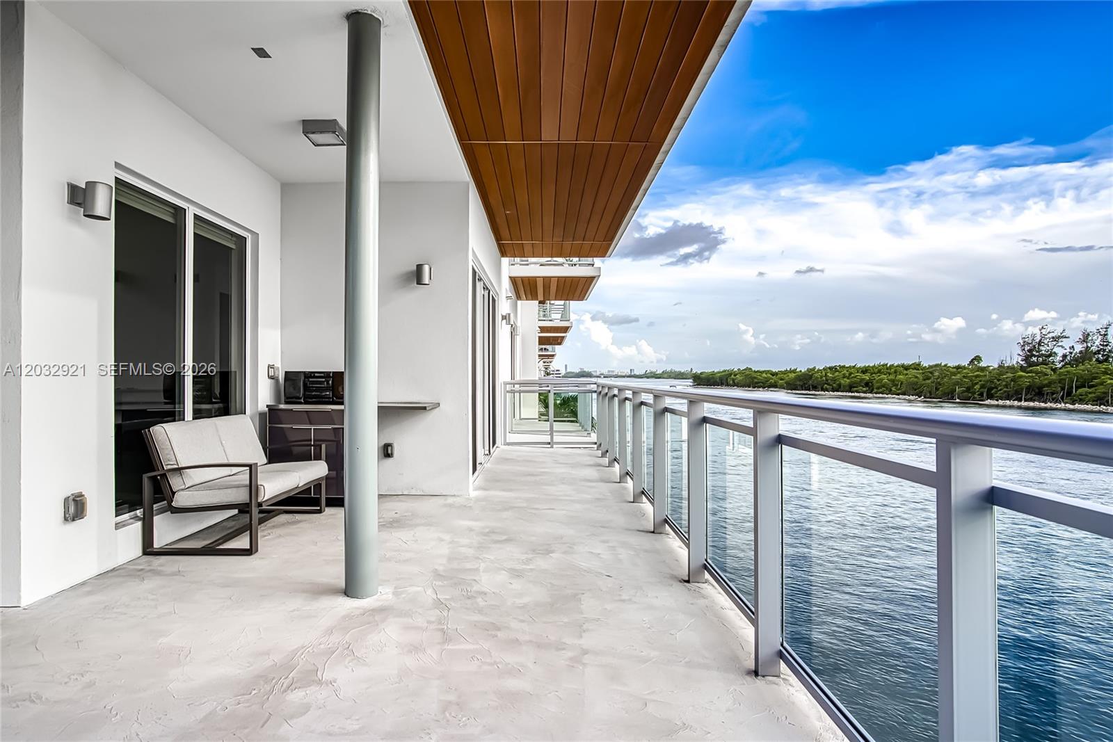Undisclosed Address Hollywood, FL 33019