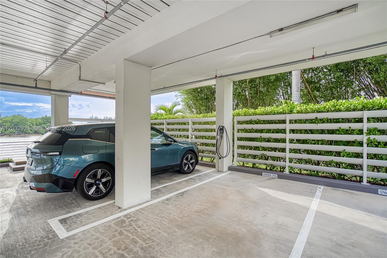 Undisclosed Address Hollywood, FL 33019