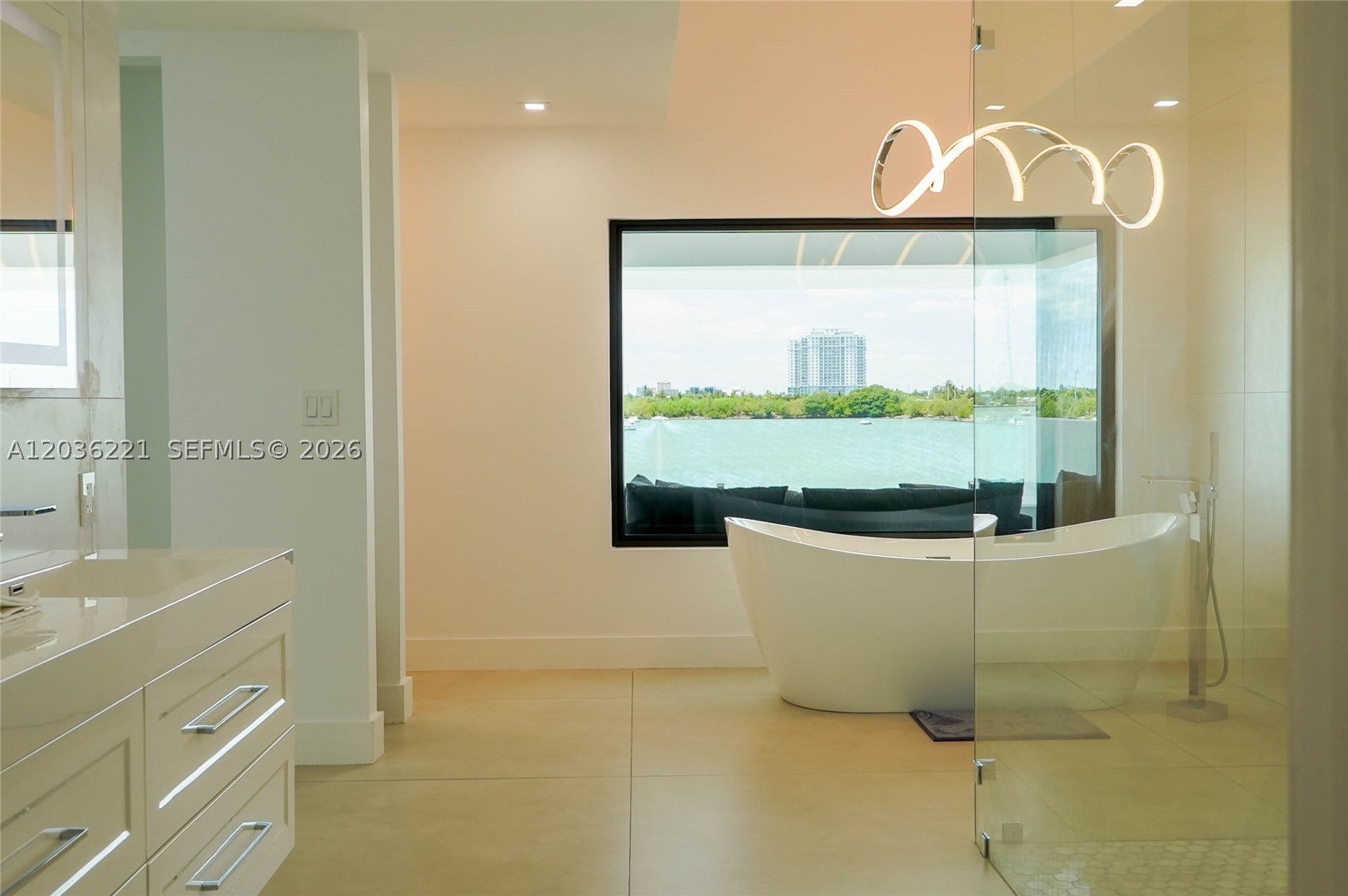 7720 Miami Vw Dr North Bay Village, FL 33141