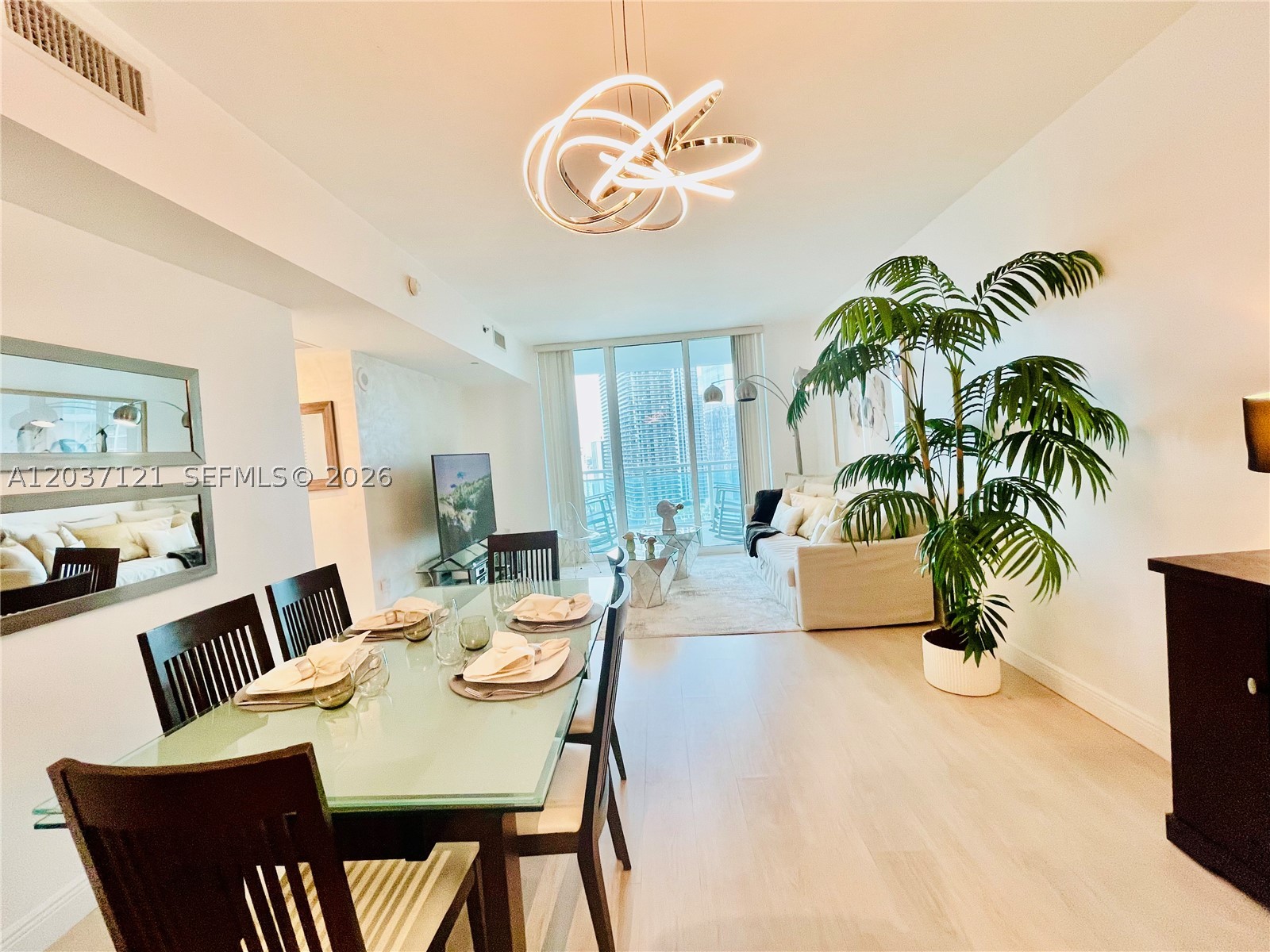 image The Plaza on Brickell East6