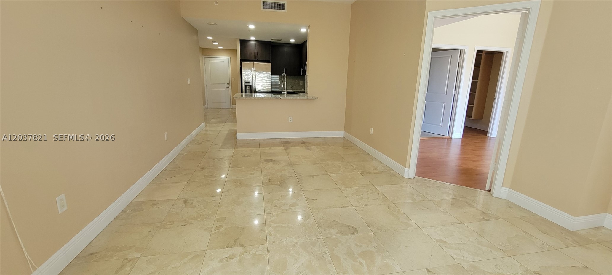 image Ten Aragon Condo4