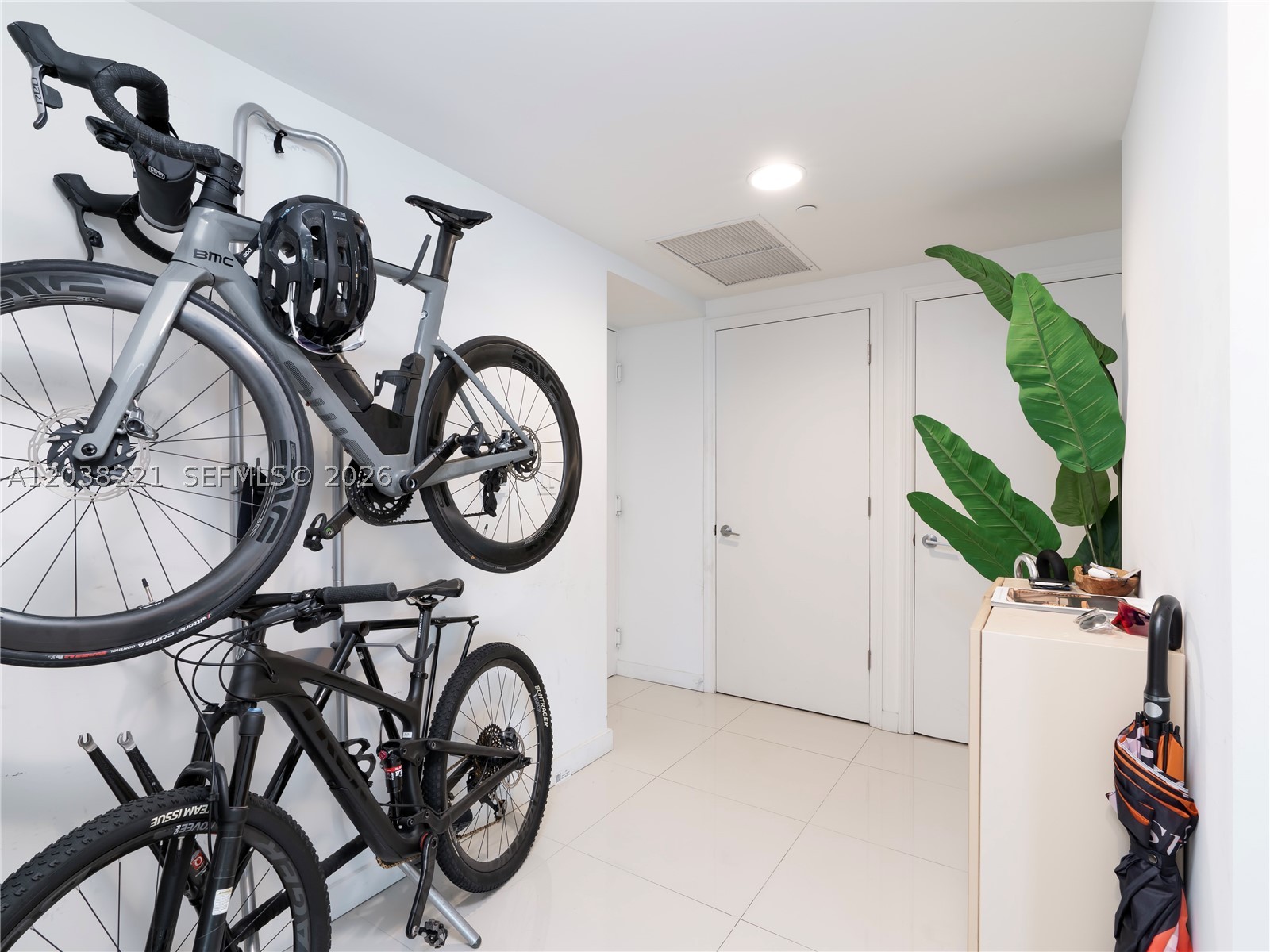 image 500 Brickell East9