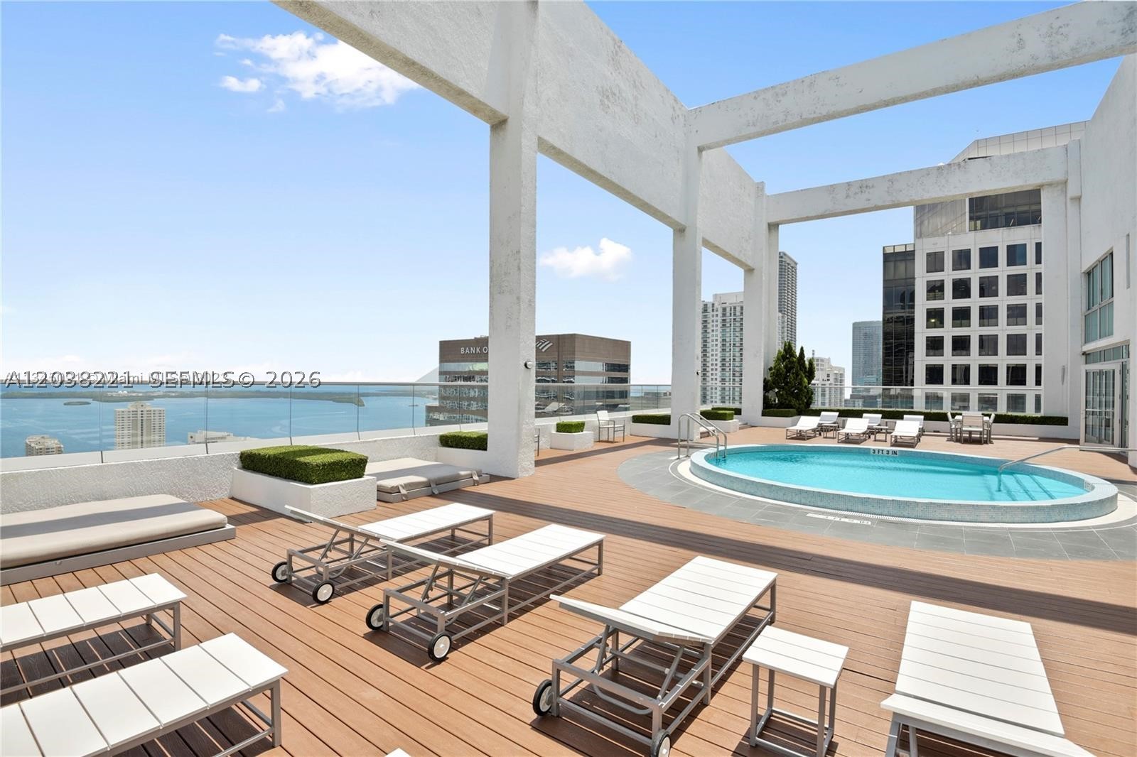 image 500 Brickell East11