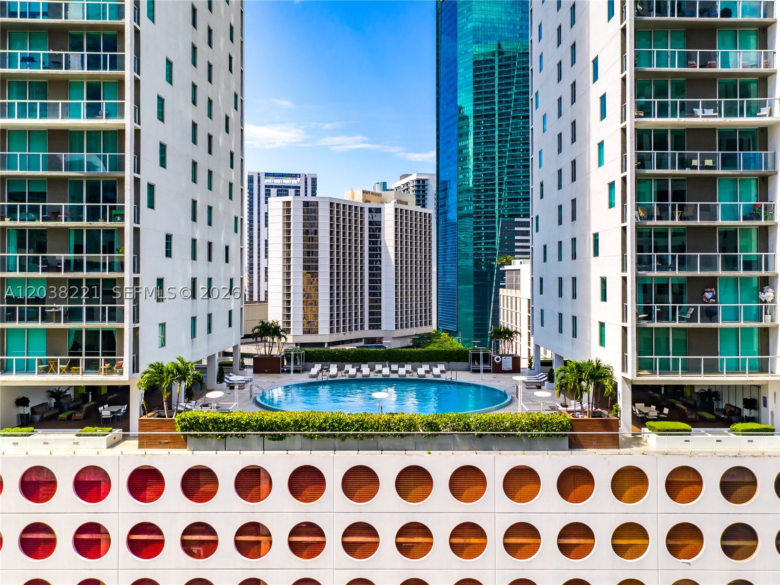 image 500 Brickell East13