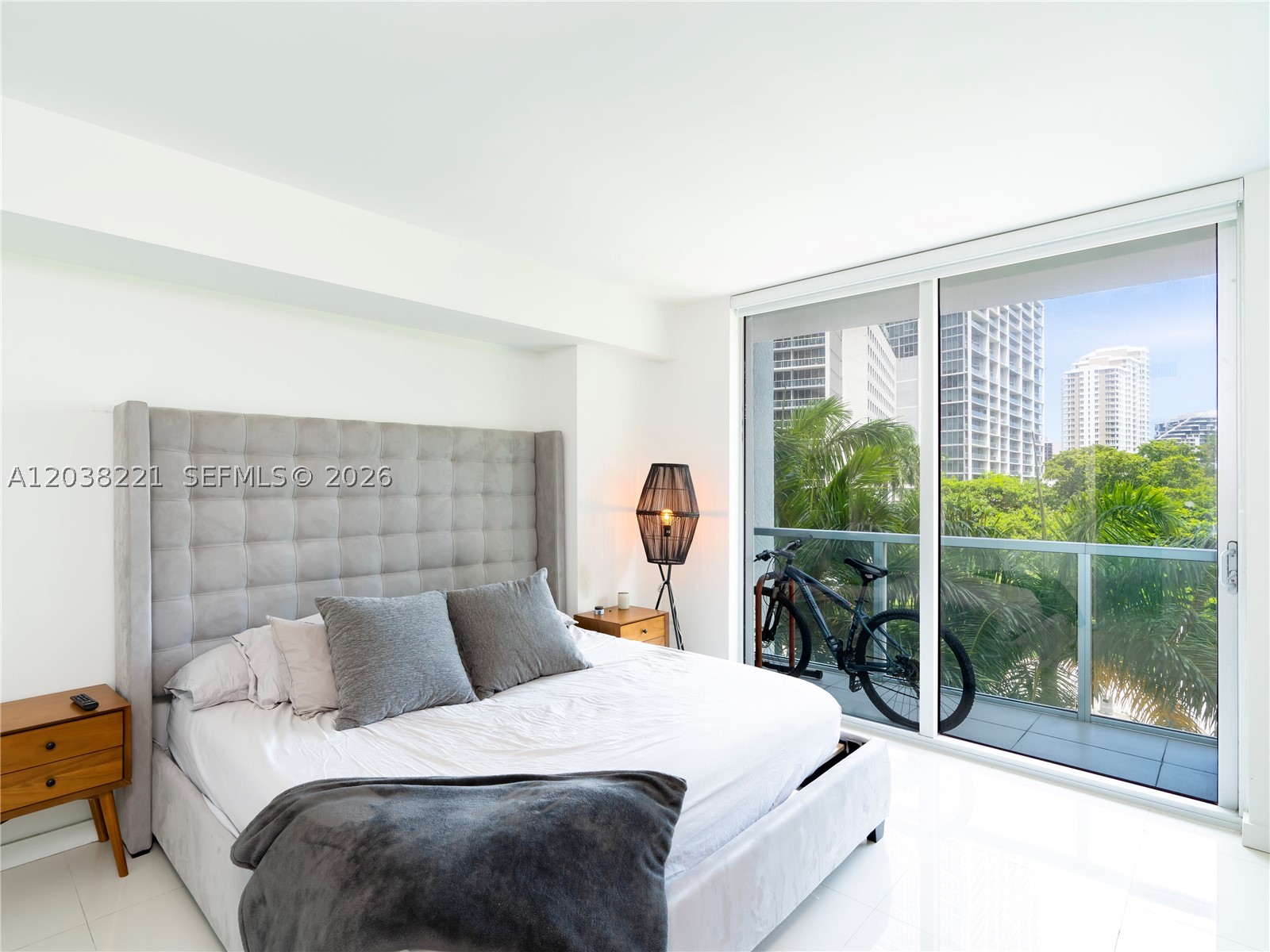 image 500 Brickell East5