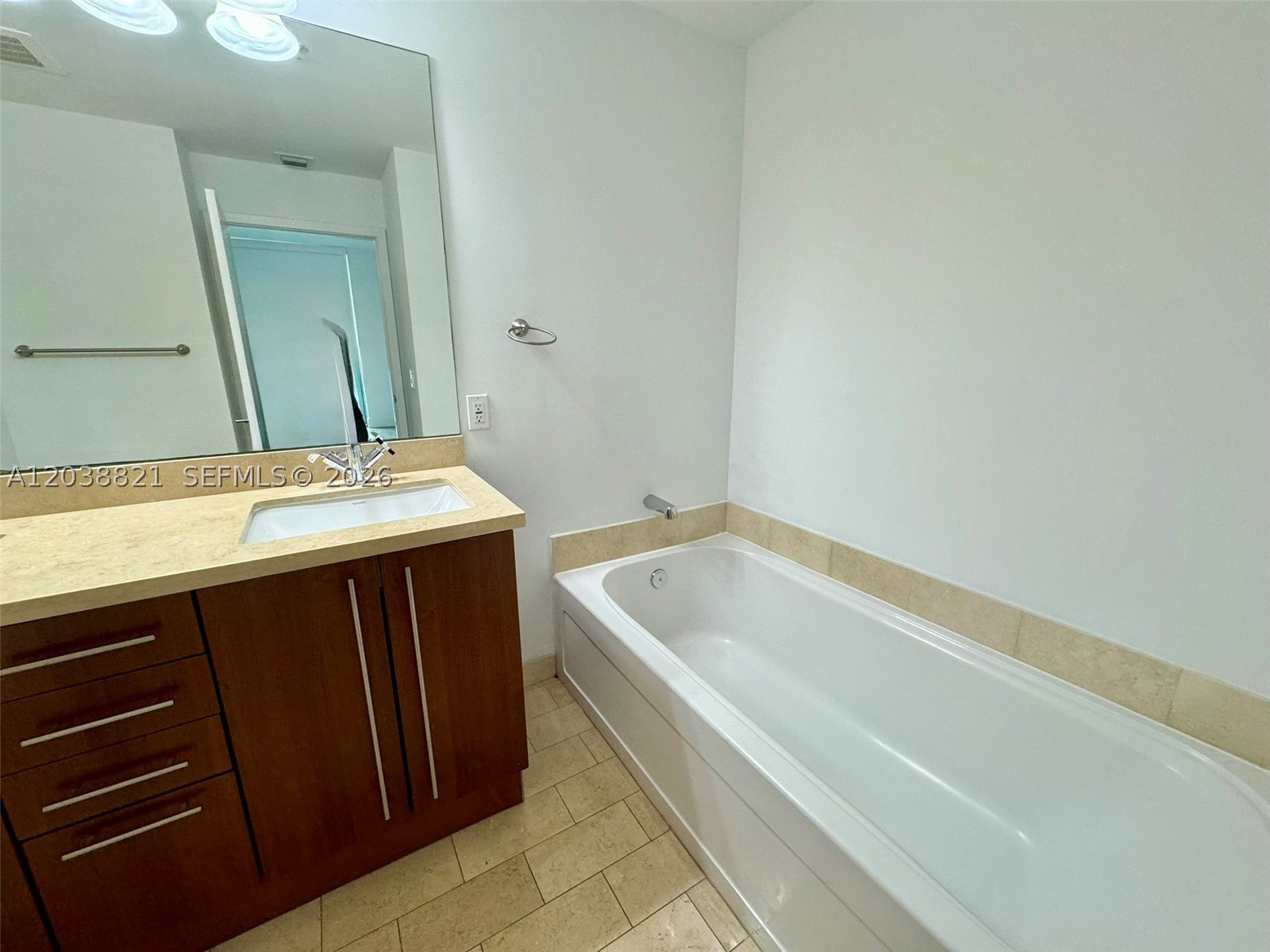 image Axis on Brickell South6