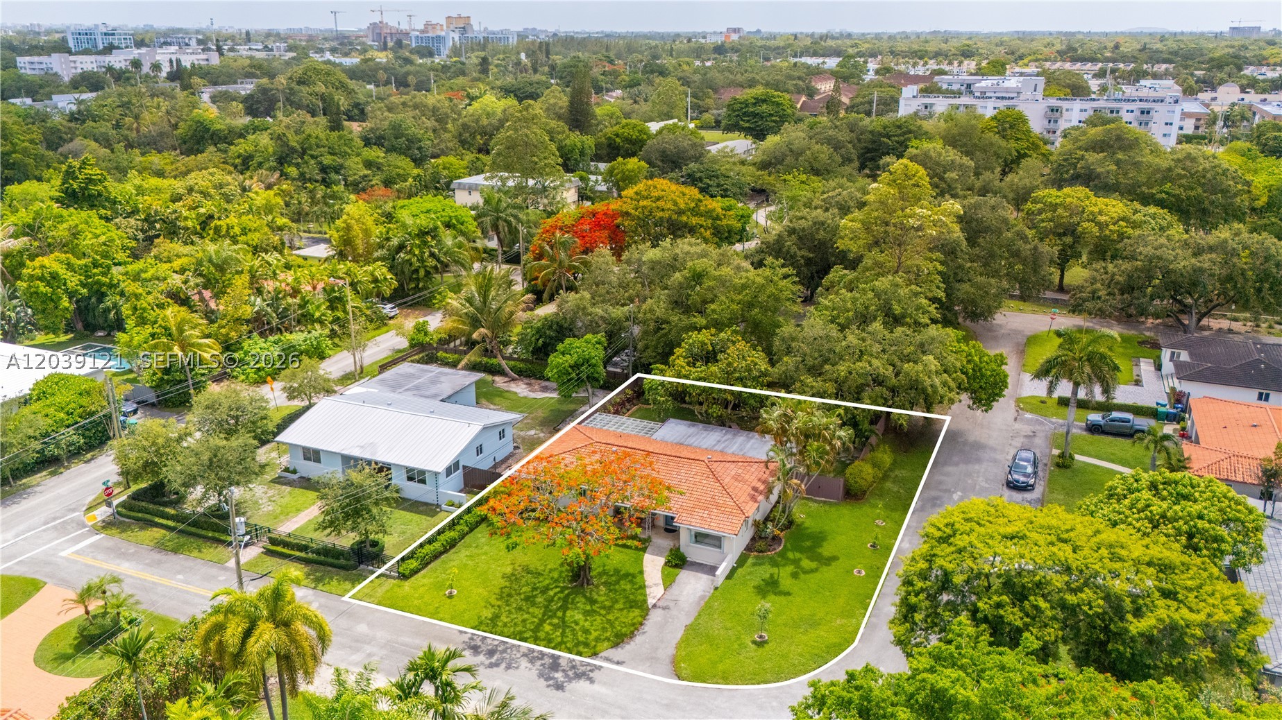 8920 NE 9th Ct Miami, FL 33138