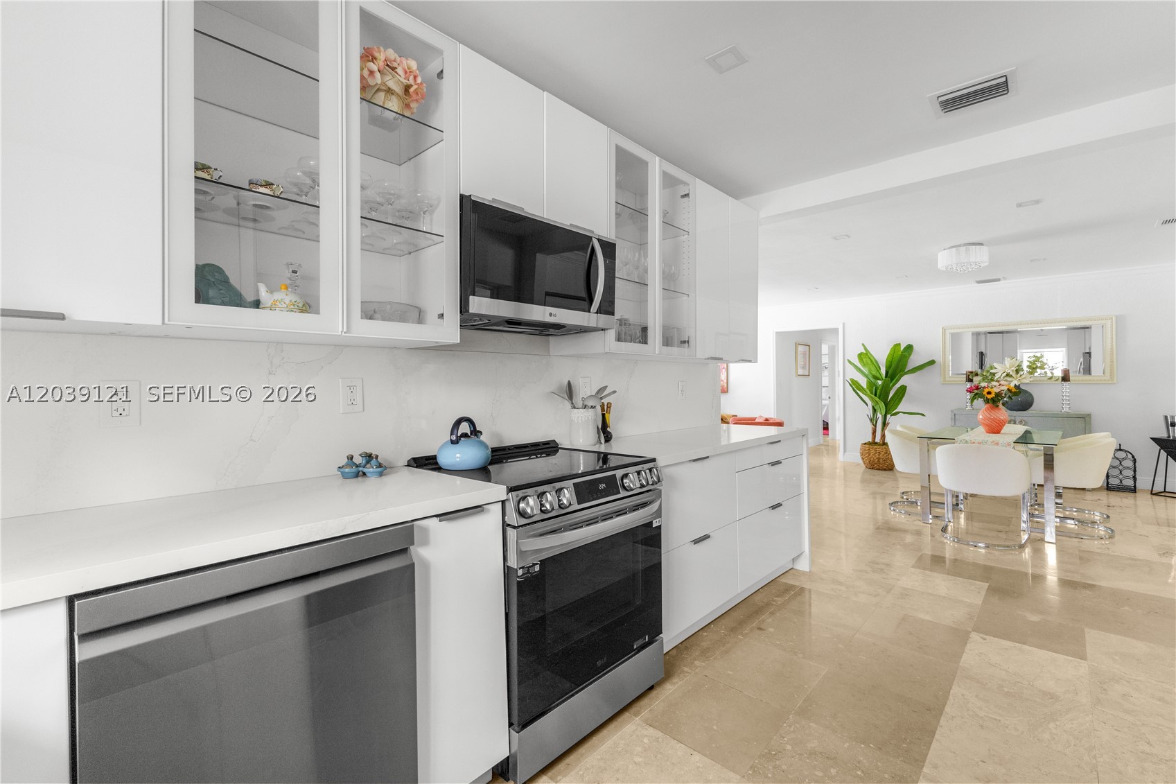 8920 NE 9th Ct Miami, FL 33138
