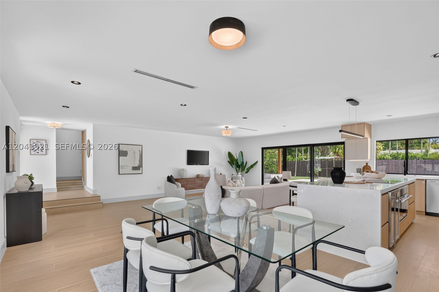 8430 SW 88th St Miami, FL 33156