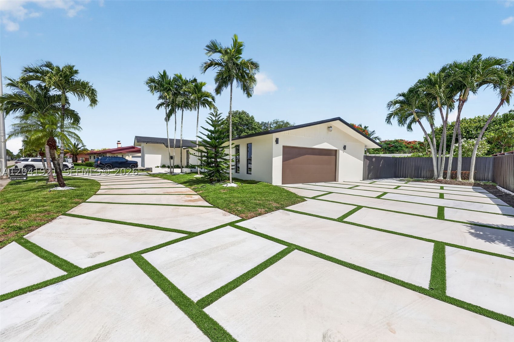 8430 SW 88th St Miami, FL 33156