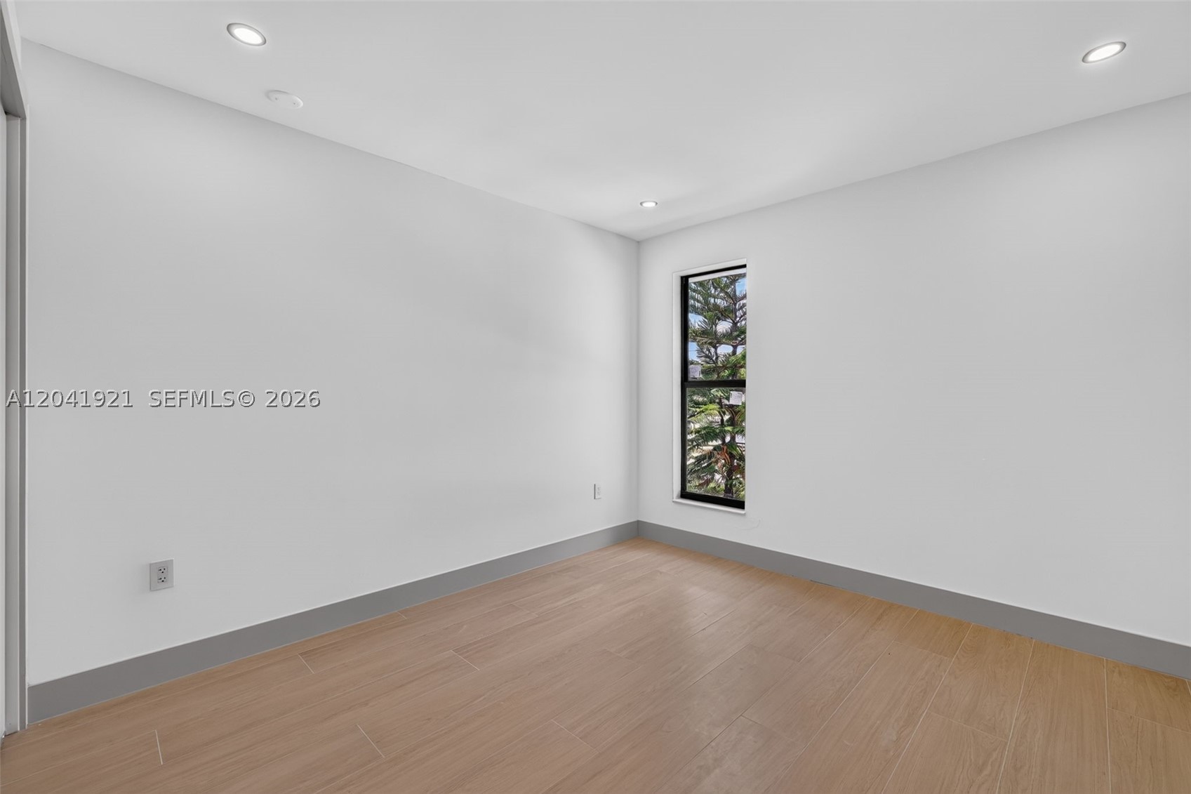 8430 SW 88th St Miami, FL 33156