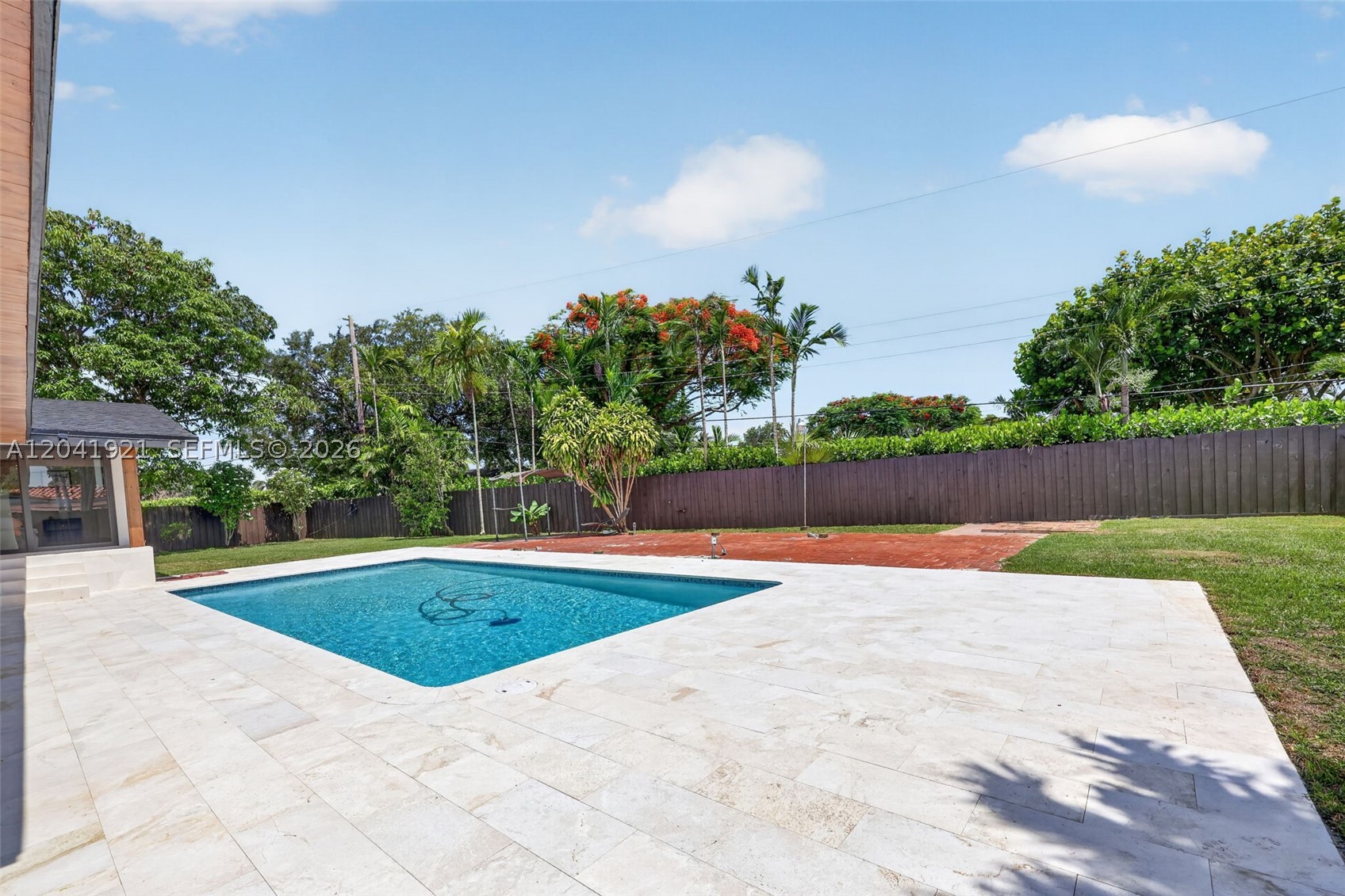 8430 SW 88th St Miami, FL 33156